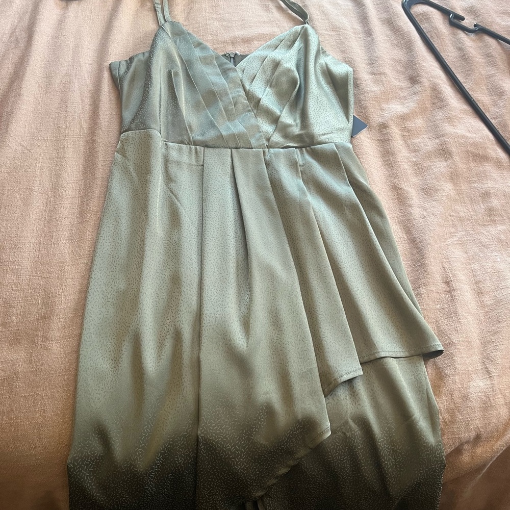 Green Satin Sleeveless Dress